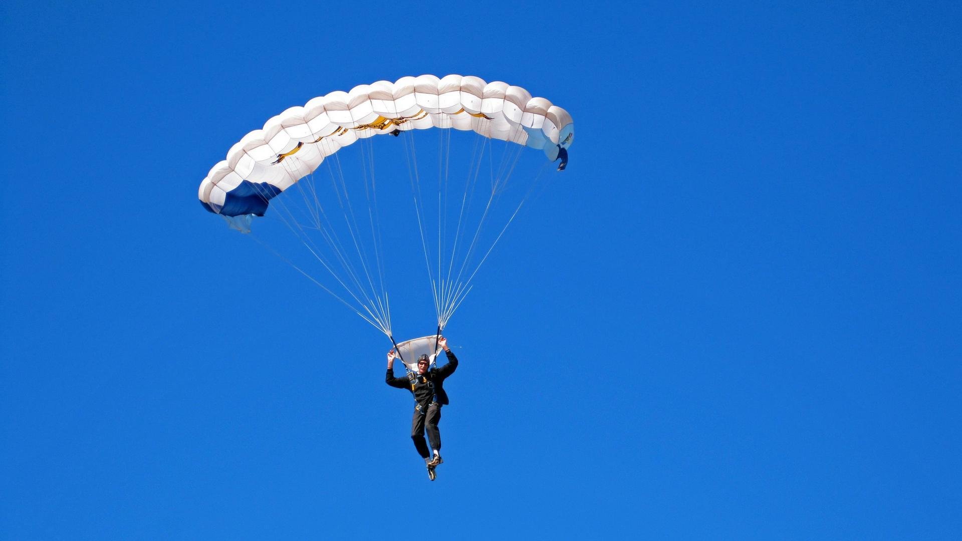 史上最大“黑马逆袭”:从边缘到巅峰的神奇转变,最大的黑马英文